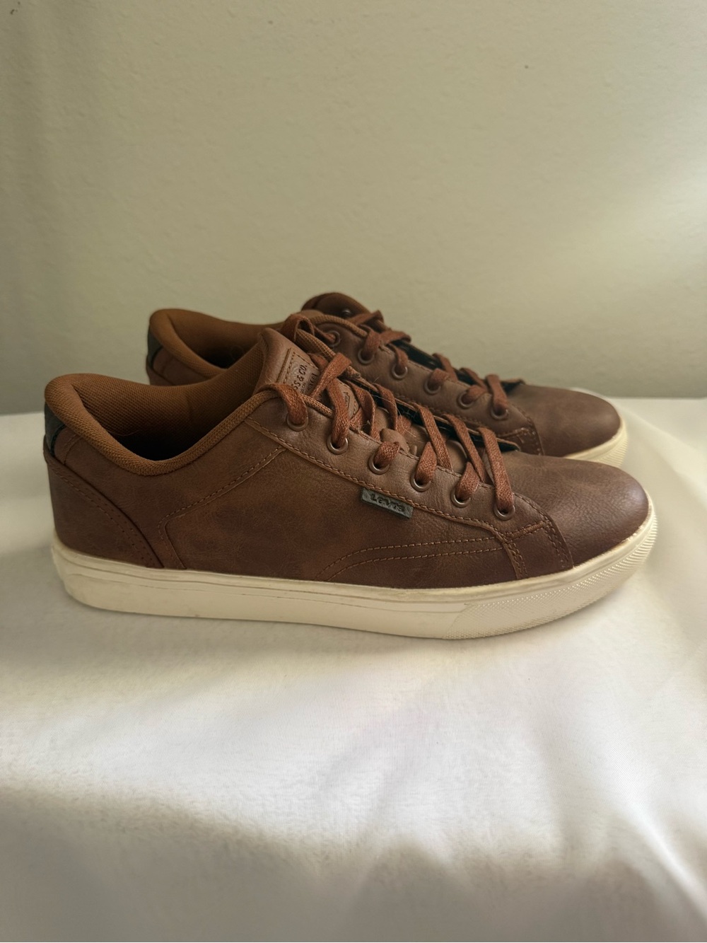 Levi’s Brown Casual Sneakers Men’s Size 8 EU 41 Leather Look Shoes